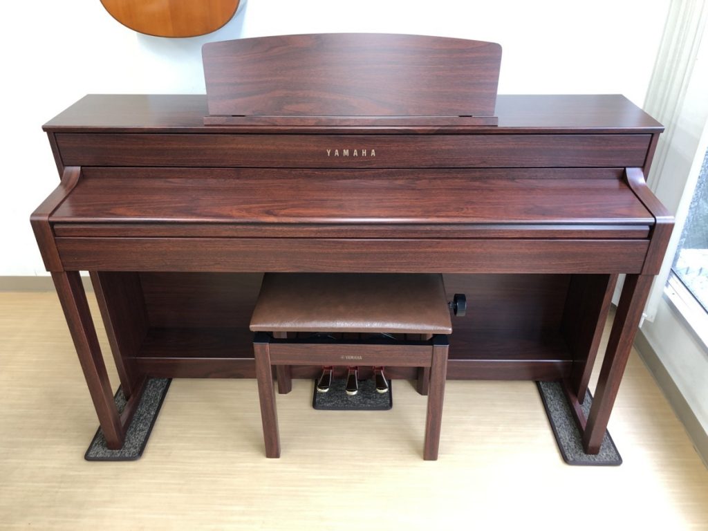 YAMAHA CLP-545M 2016年製 木製鍵盤 電子ピアノ 椅子付き 中古