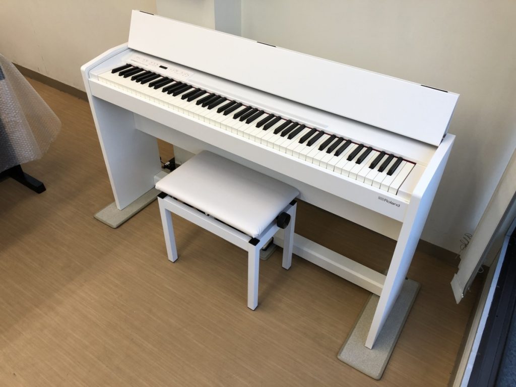 Roland F-140R-WH 電子ピアノ 中古 2016年製 椅子付き ホワイト
