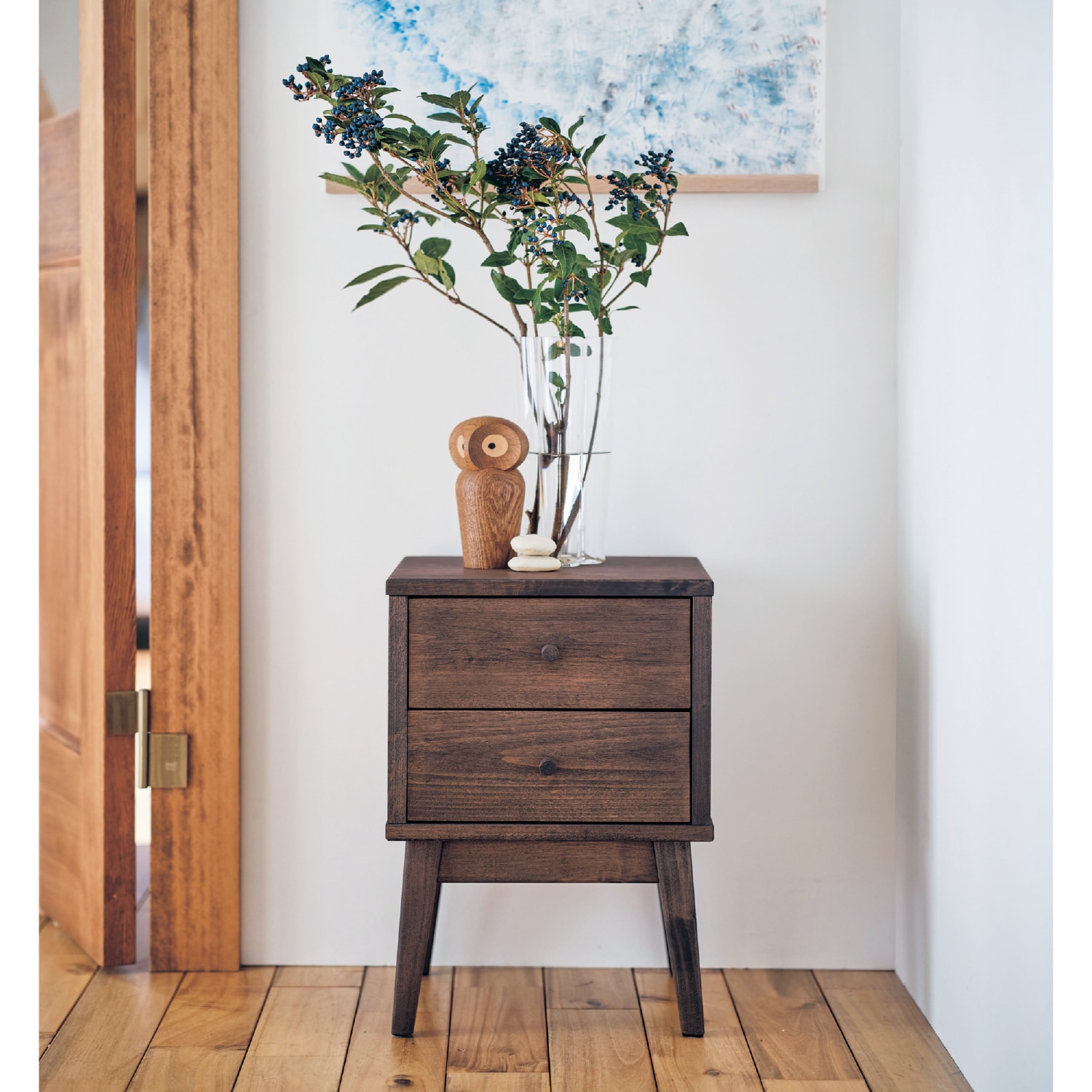 天然木アルダー材でつくったサイドチェスト（サイドテーブル/リビング