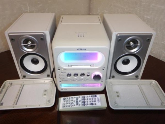 ビクター Victor UX-Q10 CD・MD・カセットミニコンポ （ ステレオ