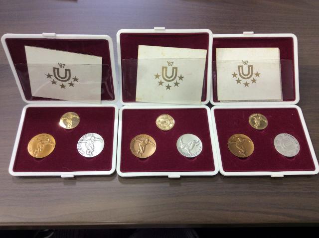 ユニバーシアード 東京大会 1967年 金銀銅 メダル 3セット 高く 記念