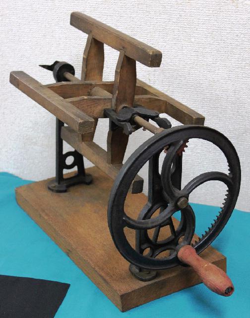 糸巻き器 座繰り 稼働品 鉄製 歯車 レトロ 古民具 ヴィンテージ