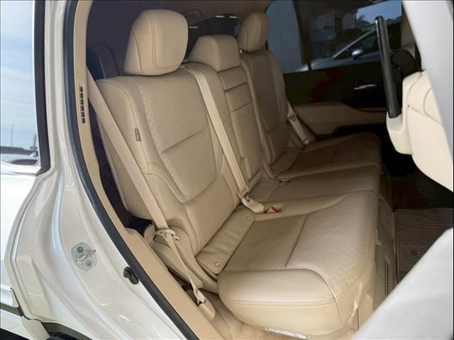 TOYOTA LAND CRUISER ZX | 2023 | PEARL WHITE | 53000 km | details