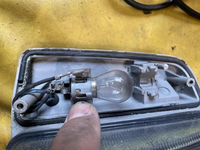 フィアット パンダ（141）ウインカー修理【東京都江戸川区 FIAT500の