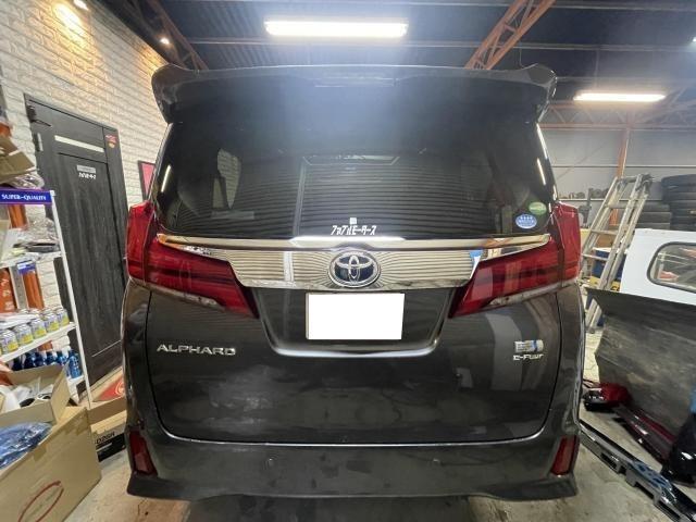 30アルファード 後期仕様 テールライト交換 シーケンシャルウインカー