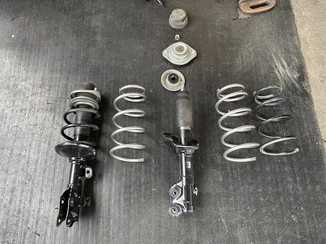 滋賀 エブリィ(DA17)のリフトアップスプリング取付｜グーネットピット