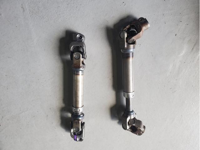 プリウス ZVW30 ステアリング異音修理 ステアリングインタミシャフト