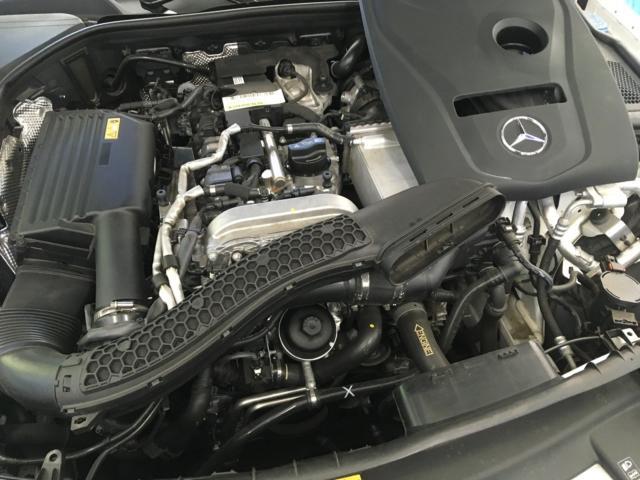 メルセデスベンツ Eクラス E300クーぺ エンジンオイル交換 TOTAL 5W-40