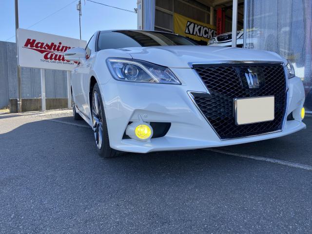 トヨタ 21 クラウン フォグランプ交換｜グーネットピット