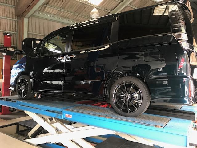 トヨタ ZRR80W ヴォクシー ダウンサス取付け ブッシュ1G締め