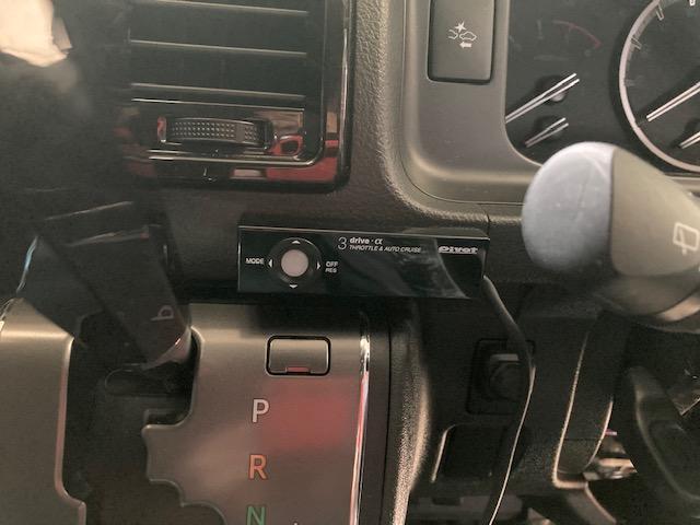 ハイエース Pivot スロコン取付け クルコン 純正クルーズ