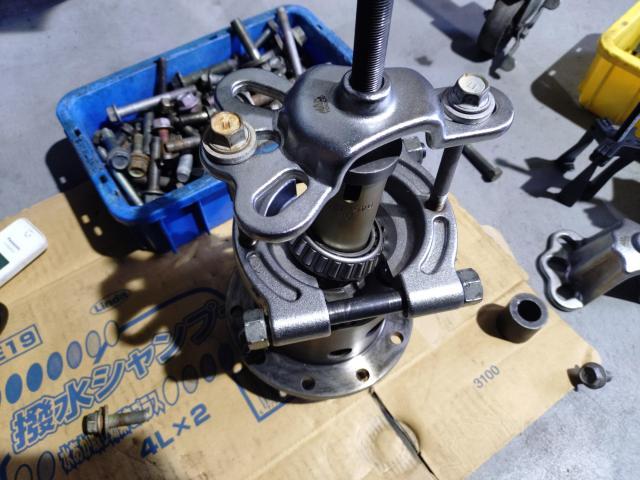 岡崎市】TOYOTA トヨタ HIACE ハイエース KDH201 トルセンLSD 組