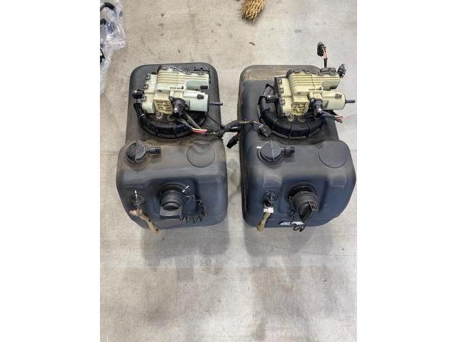 三菱ふそう キャンター FEA50 AdBlueタンク交換 レベルゲージ不良