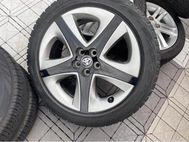 トヨタ 50系プリウス 17inツーリングホイールアクセントピース交換