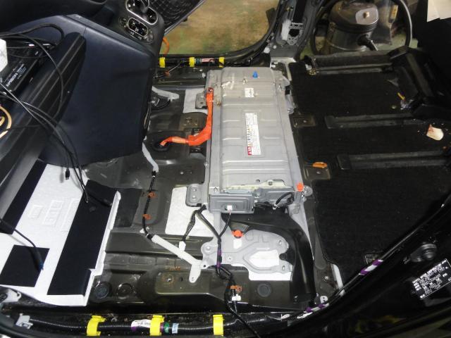 VOXY HV ZWR80G ハイブリッドバッテリーの交換のご依頼です。ZWR80G