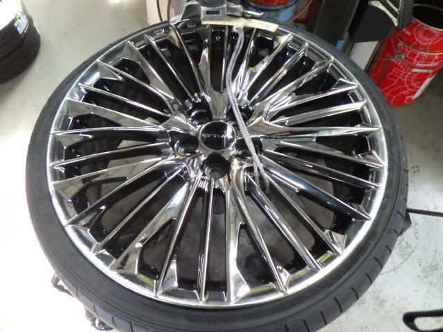 トヨタ ZVW52 プリウスPHV 持ち込み 19インチ タイヤ交換 香川県