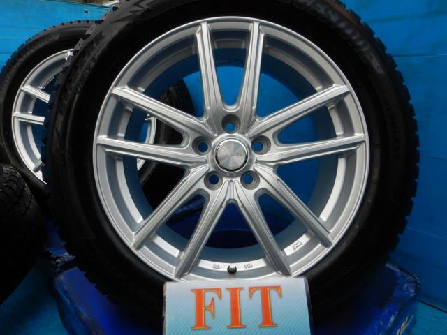 トヨタ RAV4 パーツ情報 RAV4、ハリアーなどに装着できる18インチ