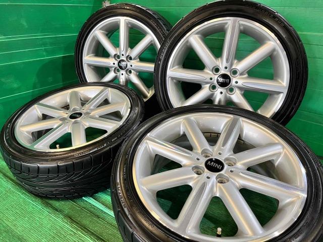 中古ではなかなか出てこないミニ純正17インチ入庫です！ ミニ純正