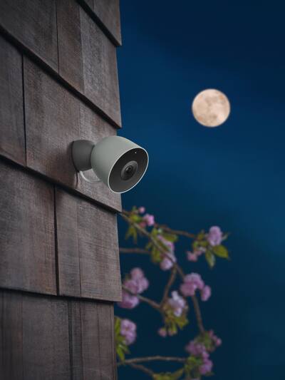 Google Nest Cam Outdoor (wired, 2nd gen) 2K Video and Gemini 1