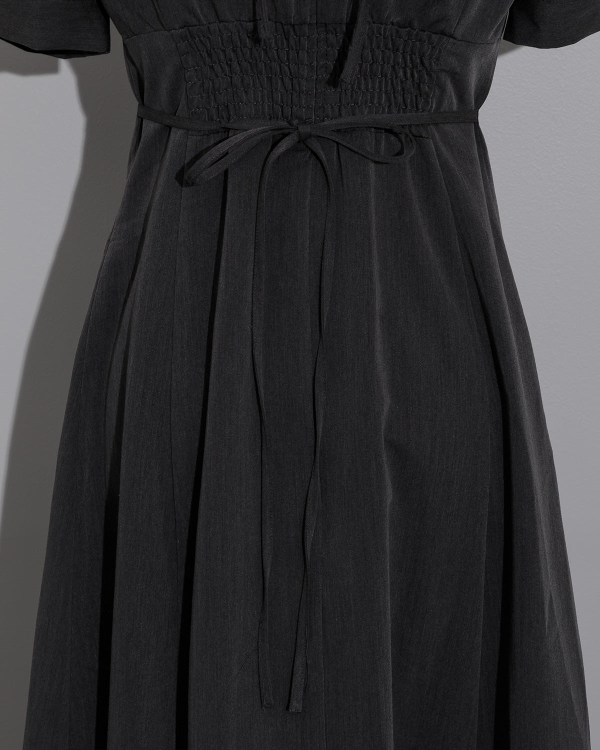 ヨーク切替ギャザースリーブロングワンピース – pium