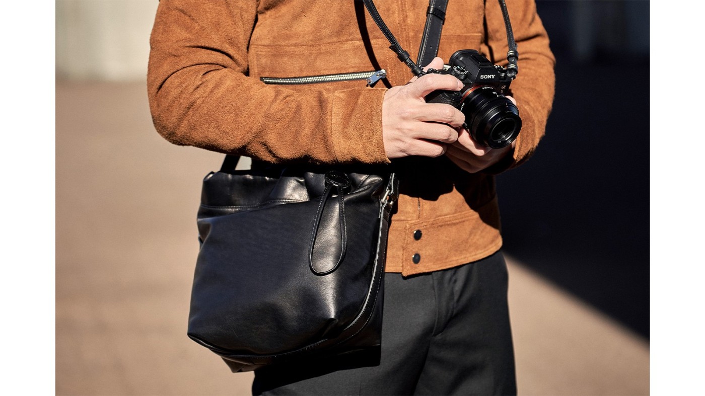 DOUBLE O DESIGNBOOK、写真家ハービー・山口監修のカメラバッグの