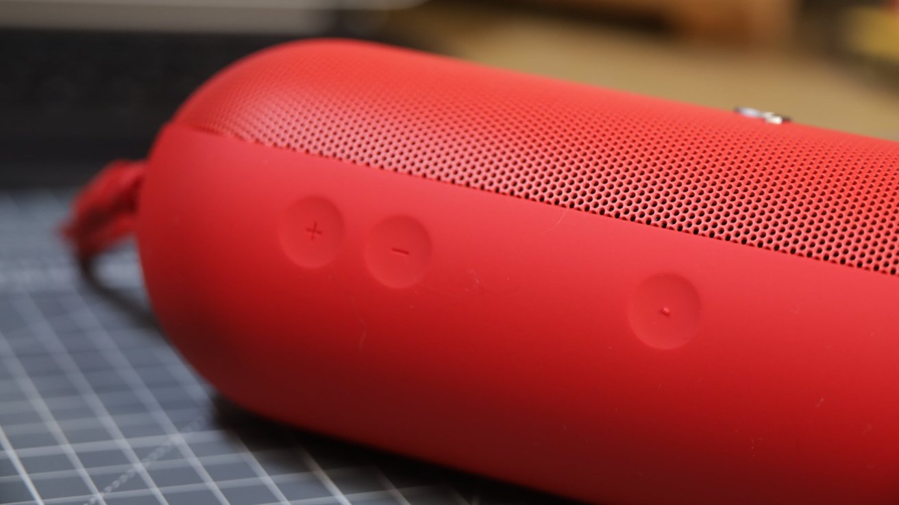 Beats Pill review: Specs, Features, Price