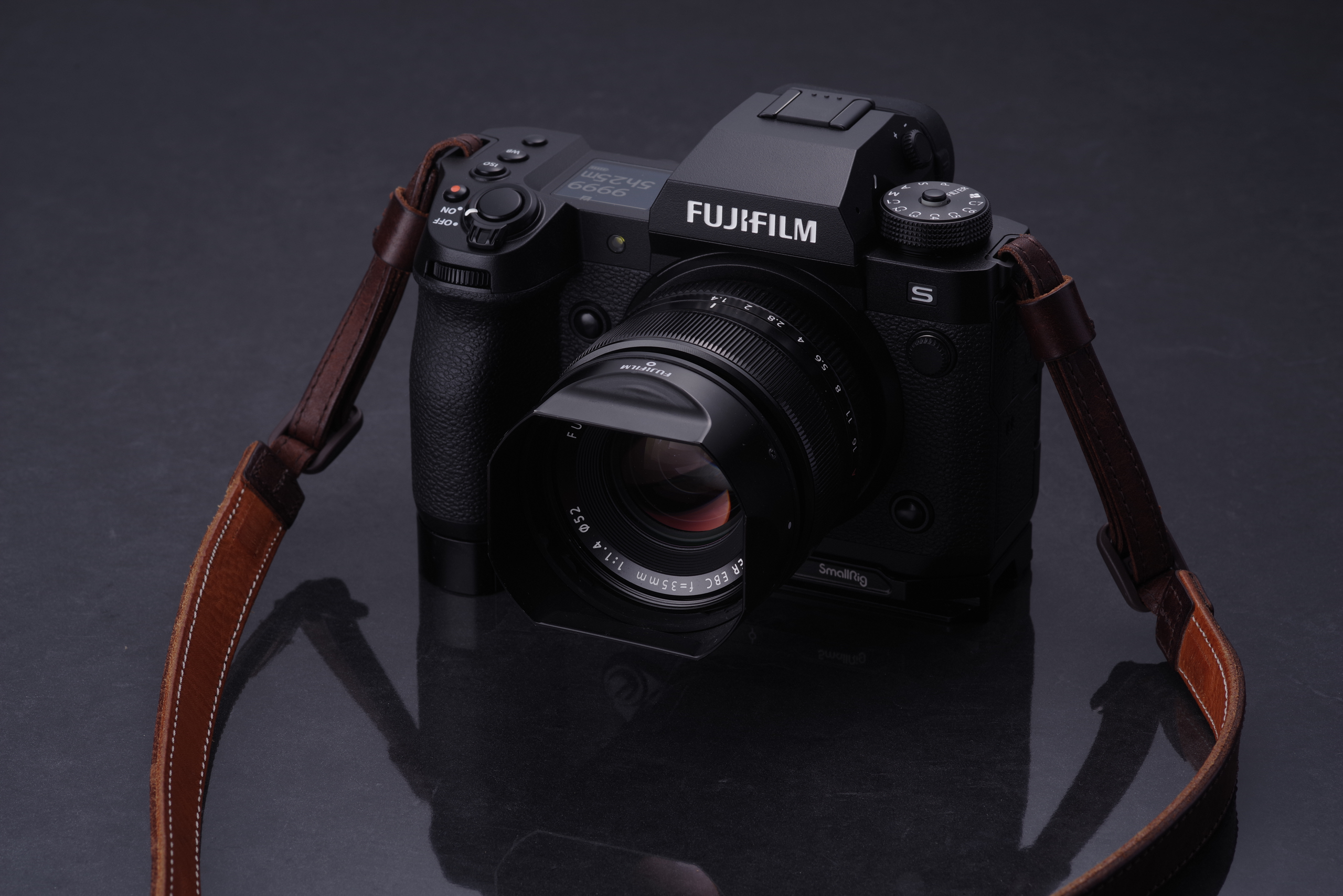 FUJIFILMのような写真が撮れるSONY αを妄想した人には刺さるカメラ