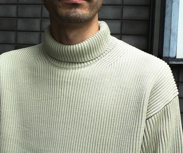 9/13(金)発売 AURALEE “SUPER FINE WOOL RIB KNIT TURTLE NECK P/O