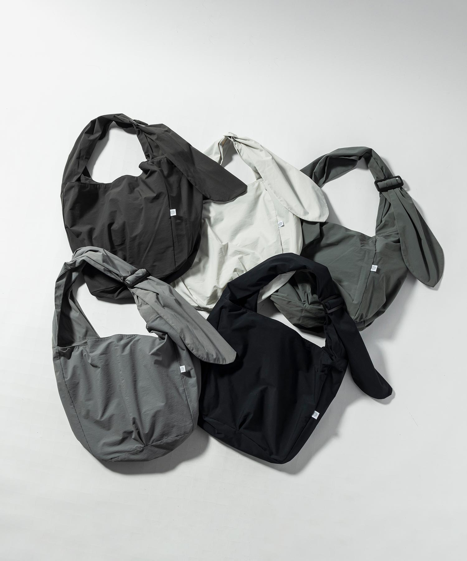 MENS】フロシキバッグ ≪ブラック・グレー・カーキ・オフブラック