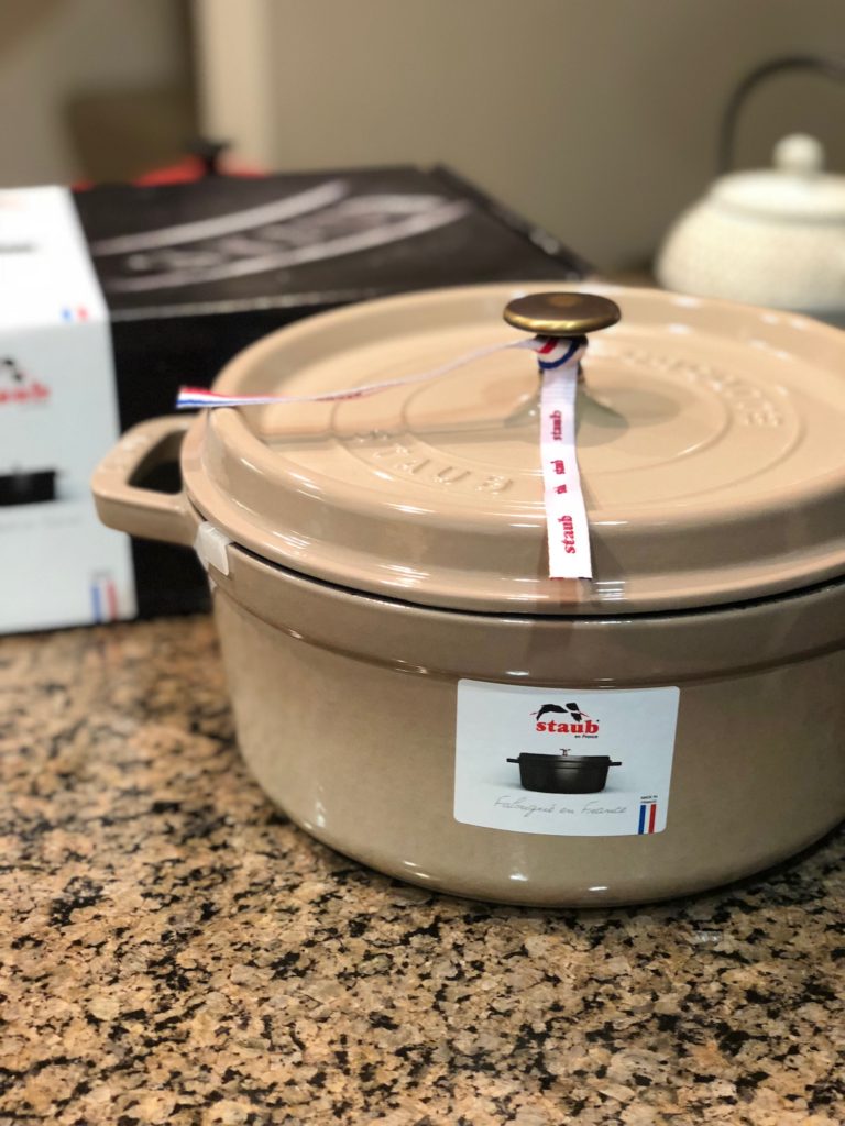 ストウブ・ココットの色はごま色 | Polar Color Blog