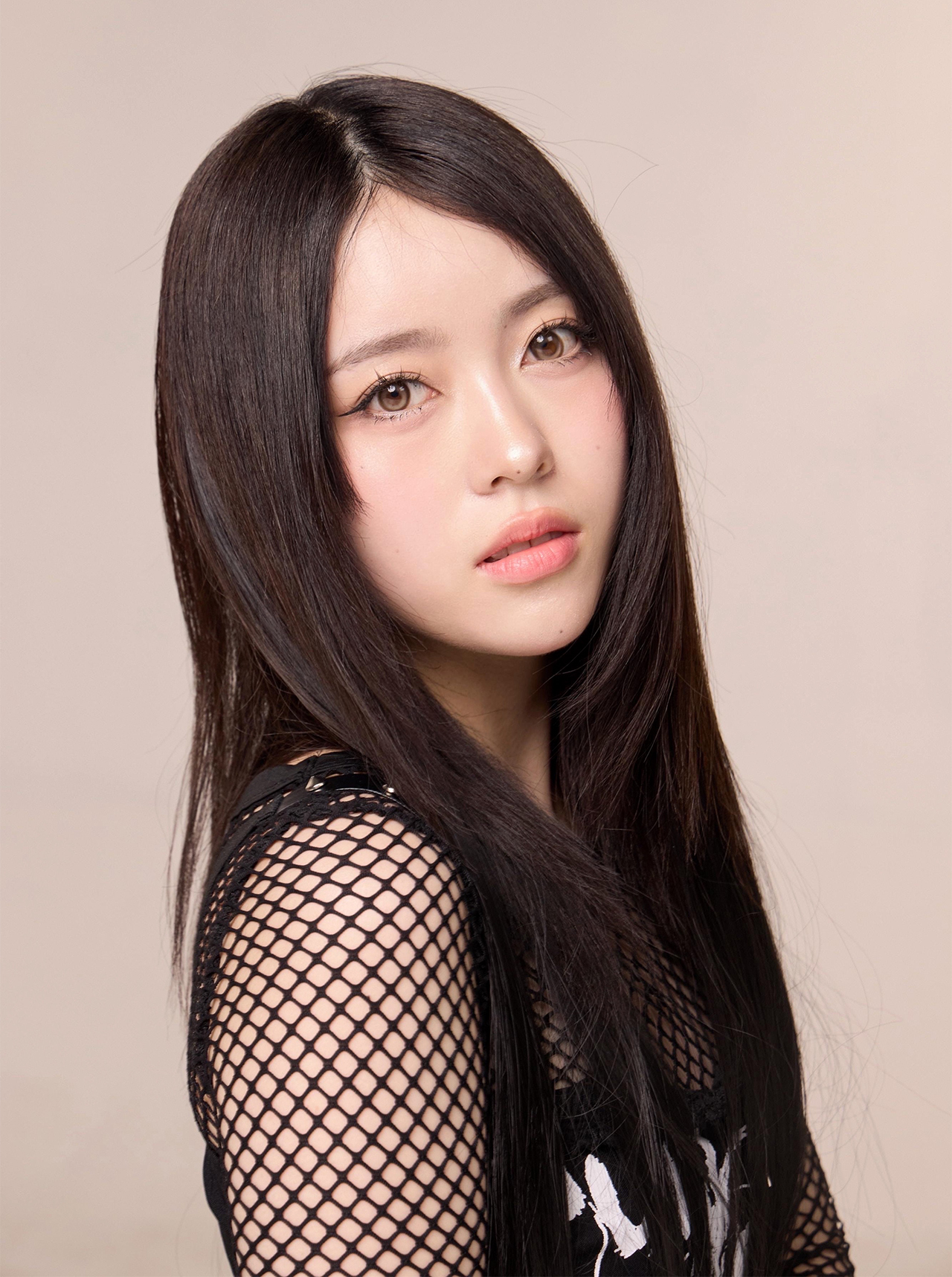 新星K-POP】デビュー前から大注目の、E11iVYN(イレブン)がPOPに登場♡