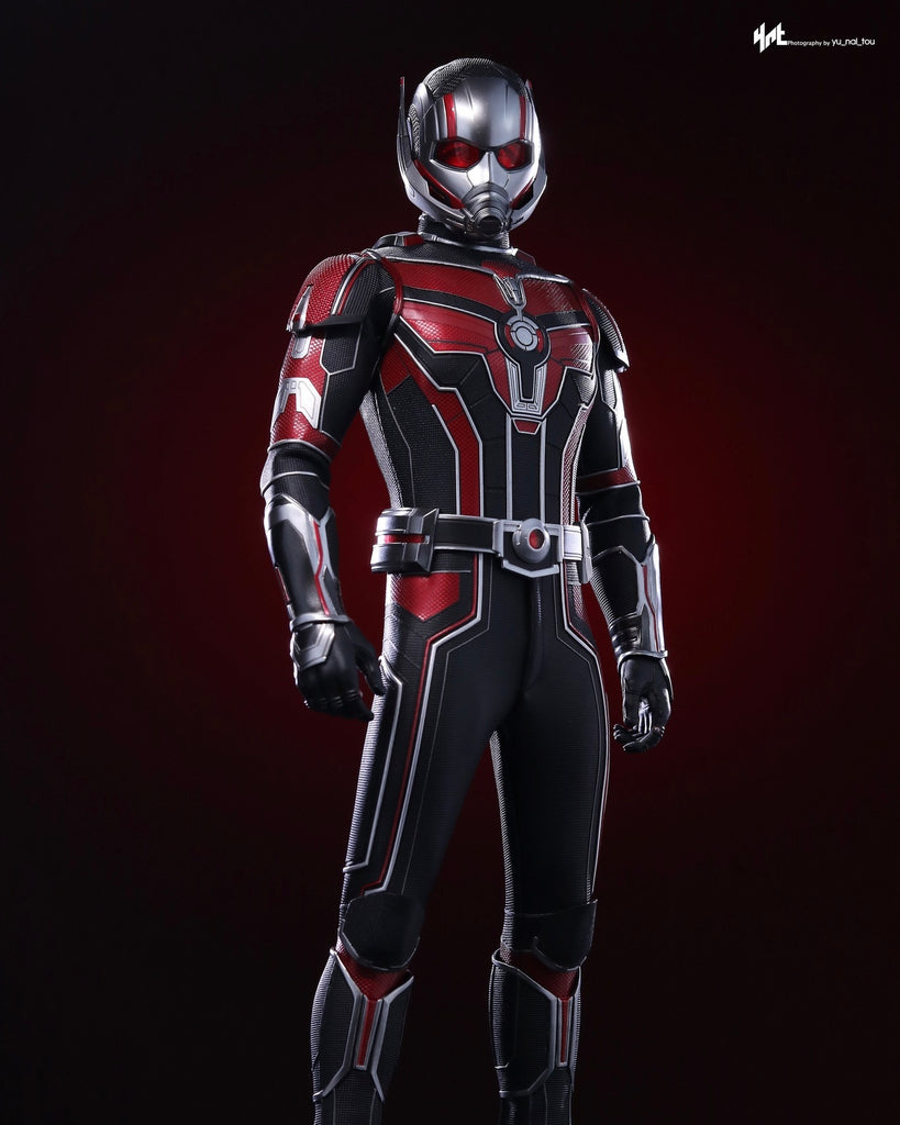 Hot Toys MMS690 Marvel Antman and the Wasp Quantumania Antman 1/6