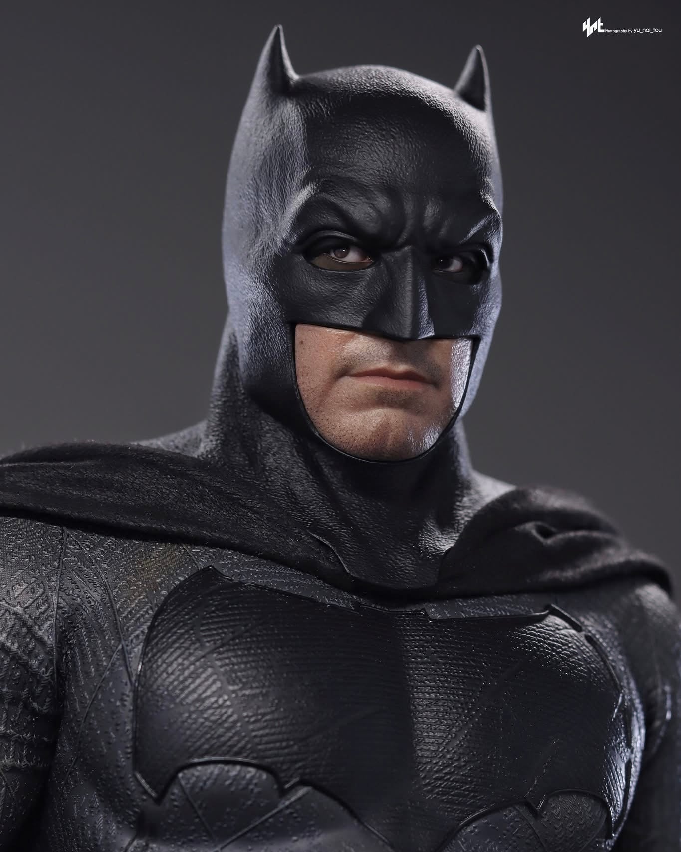 Hot Toys MMS731 Batman v Superman: Dawn of Justice 1/6th scale