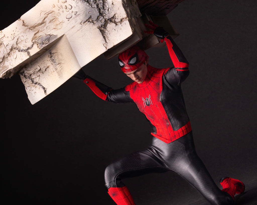 Hot toys MMS625 Spiderman No Way Home Spiderman Battling Version