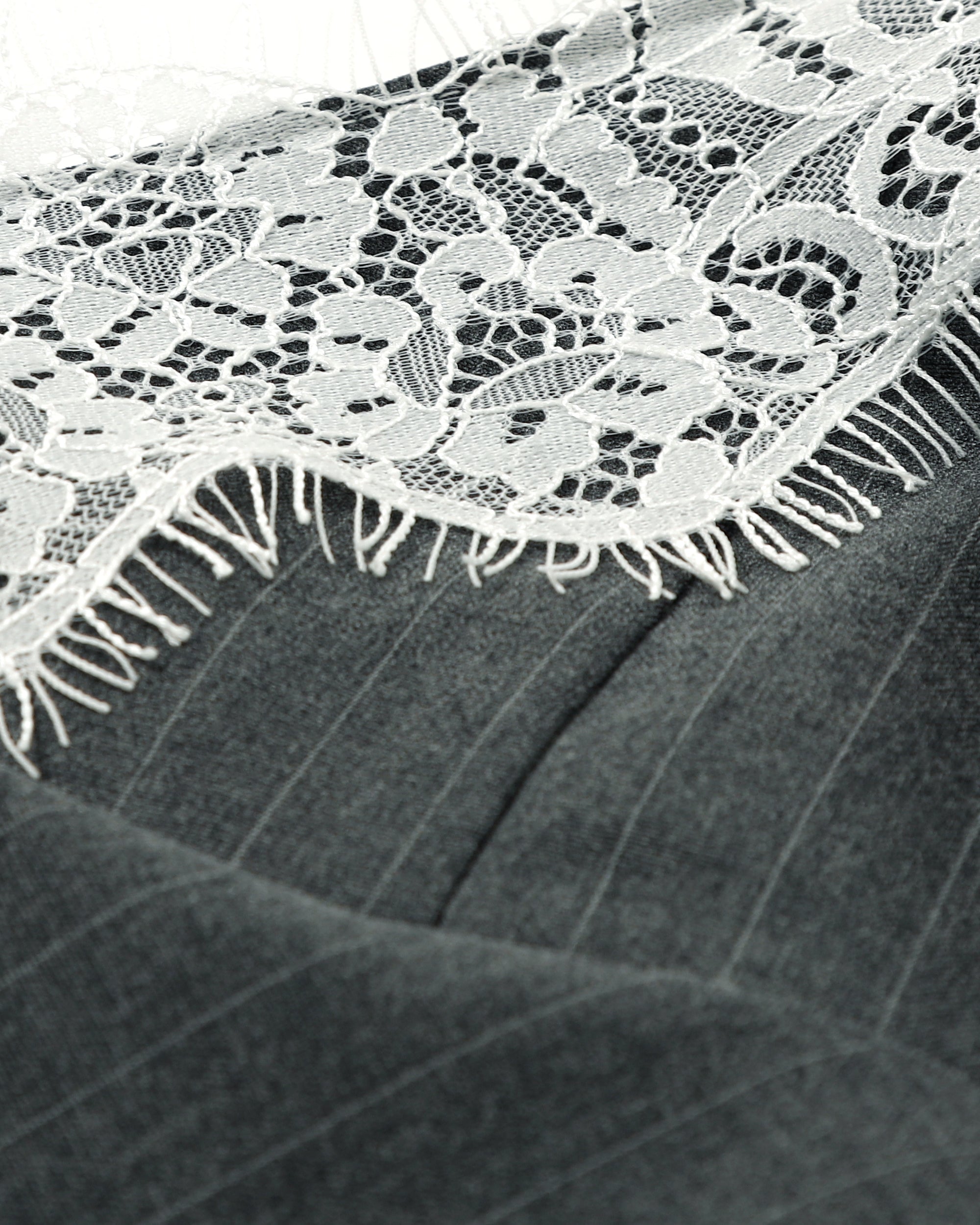 Handkerchief hem lace cami tunic