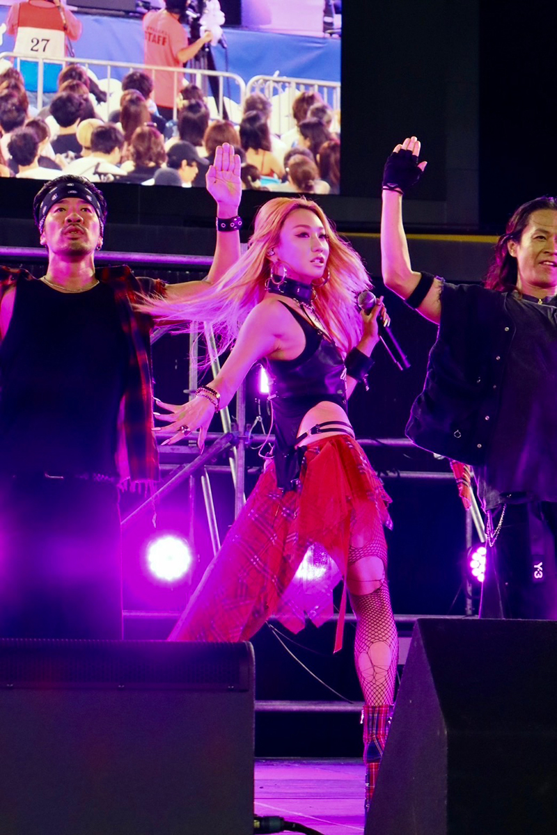 倖田來未】6年ぶりの「神宮外苑花火大会」で圧巻のパフォーマンス