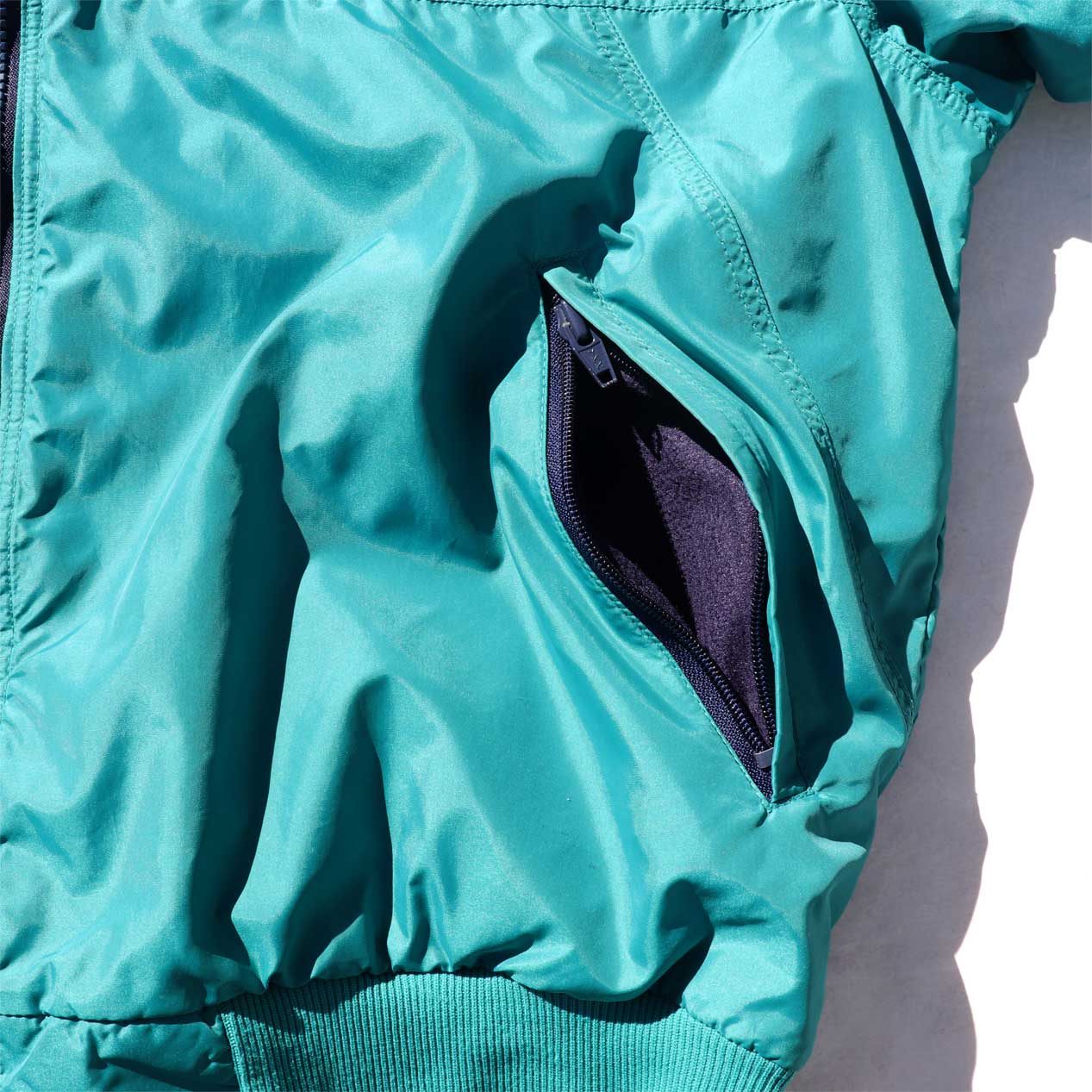 POST JUNK / '89 PATAGONIA Emerald Green Shelled Capilene Jacket