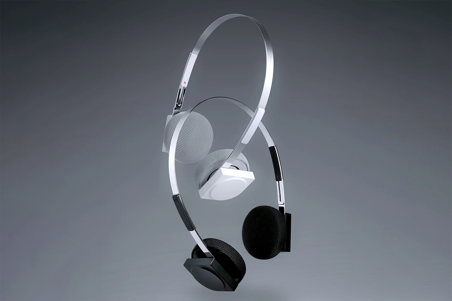 km5's wireless Hp1 headphones have '80s Sony Walkman vibes | The Verge