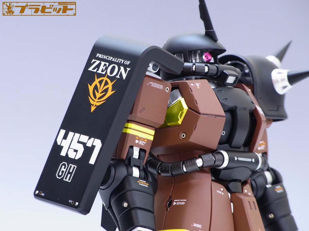 製作代行紹介「バンダイ MG 1/100 ギャビーハザード専用ザクII