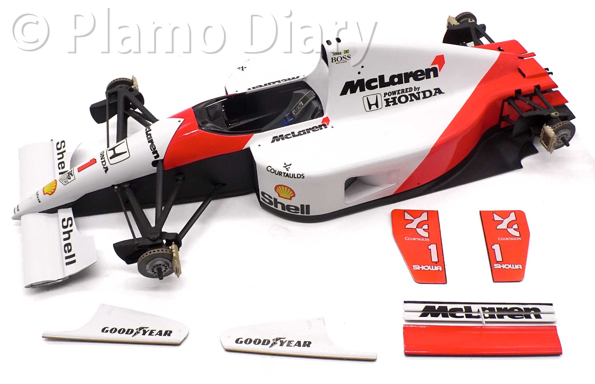 プラモ日記 » マクラーレン MP4/6 ホンダ その29 デカール貼り