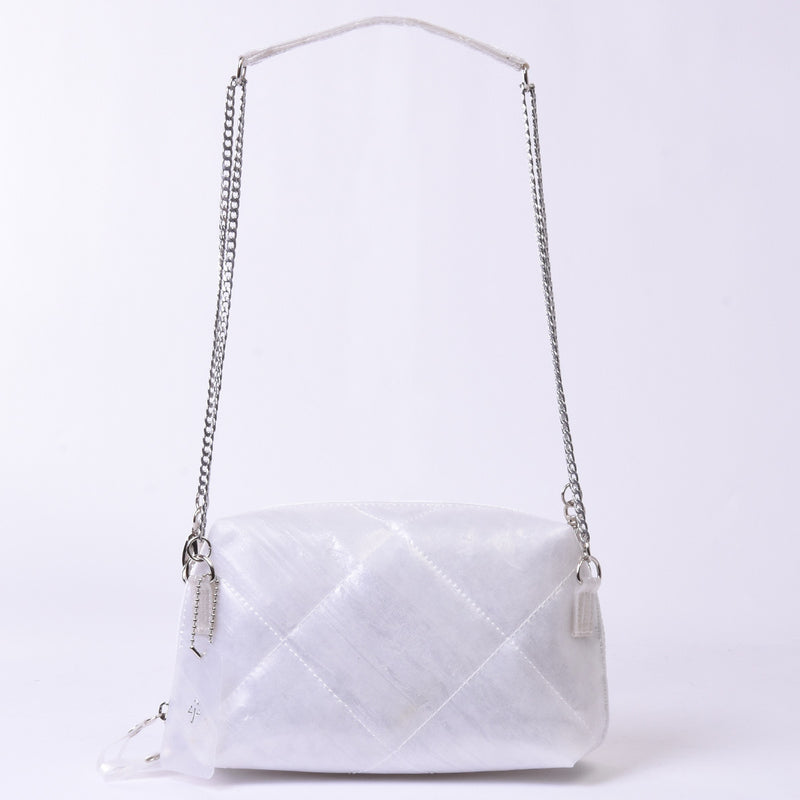 PLASTICITY サステナブル キルティング ショルダーバッグ 防水