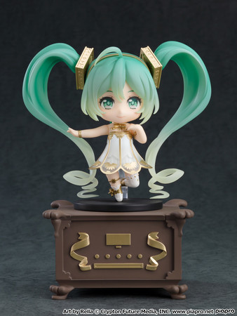 初音ミク」が、フルオーケストラコンサート「初音ミクシンフォニー2020