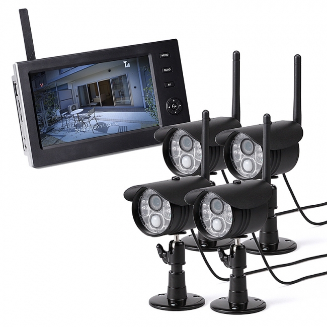 工事不要で設置できる、屋外用ワイヤレスカメラと7インチモニター