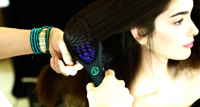 ストレートヒートブラシ「DAFNI」2017年5月ついに日本上陸