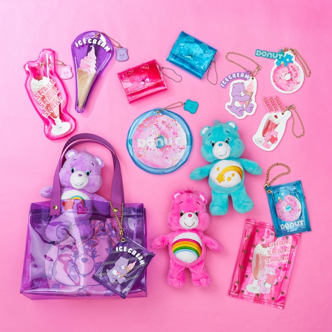 ケアベア™とスイーツの組み合わせに胸キュン！PLAZAオリジナルデザイン