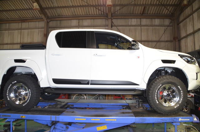 GRハイラックス GUN125 JAOS ジャオス BATTLEZ リフトアップセット