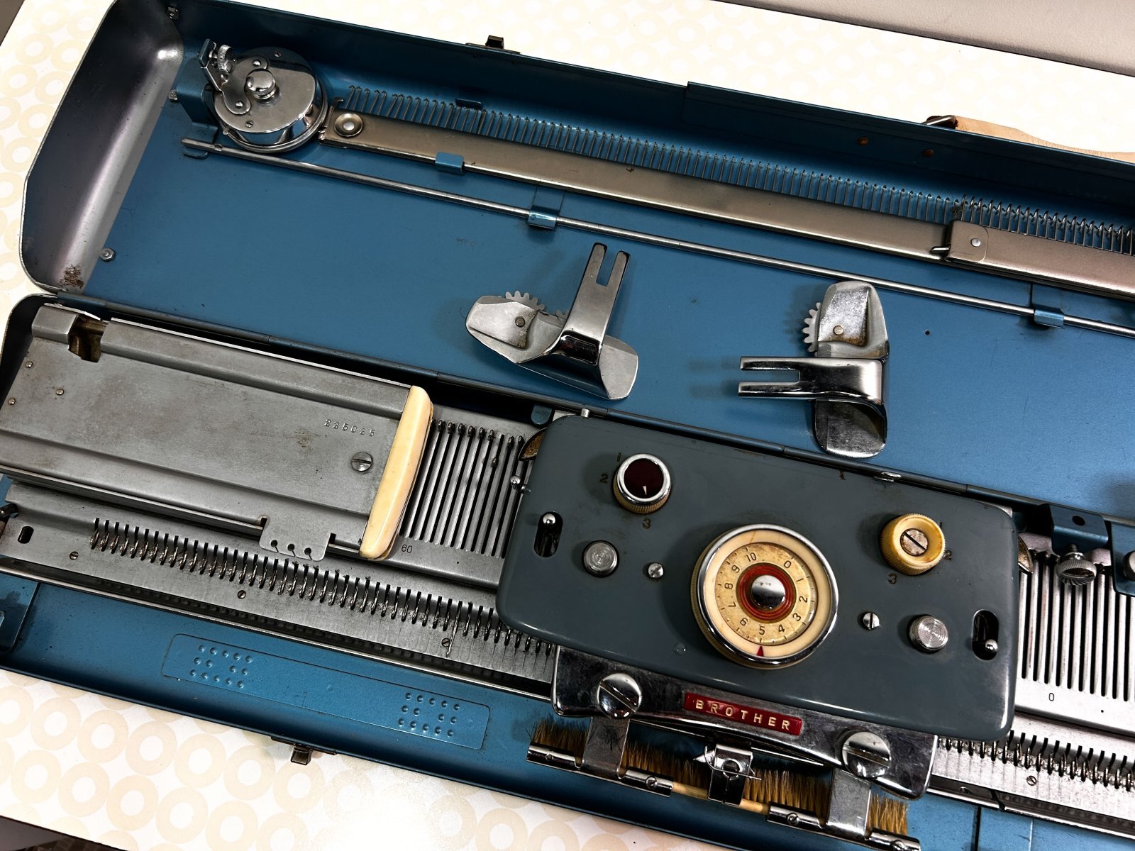 Knittingbird (ニッティングバード）公式オンラインショップ