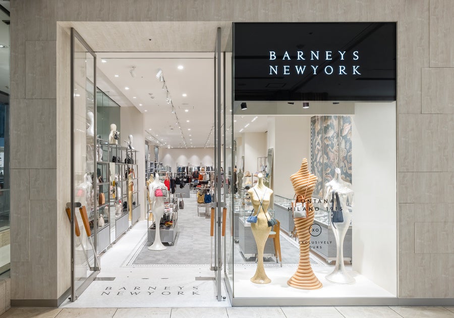 1989（ナインティーンエイティーナイン）＞とのコラボレートアイテムを