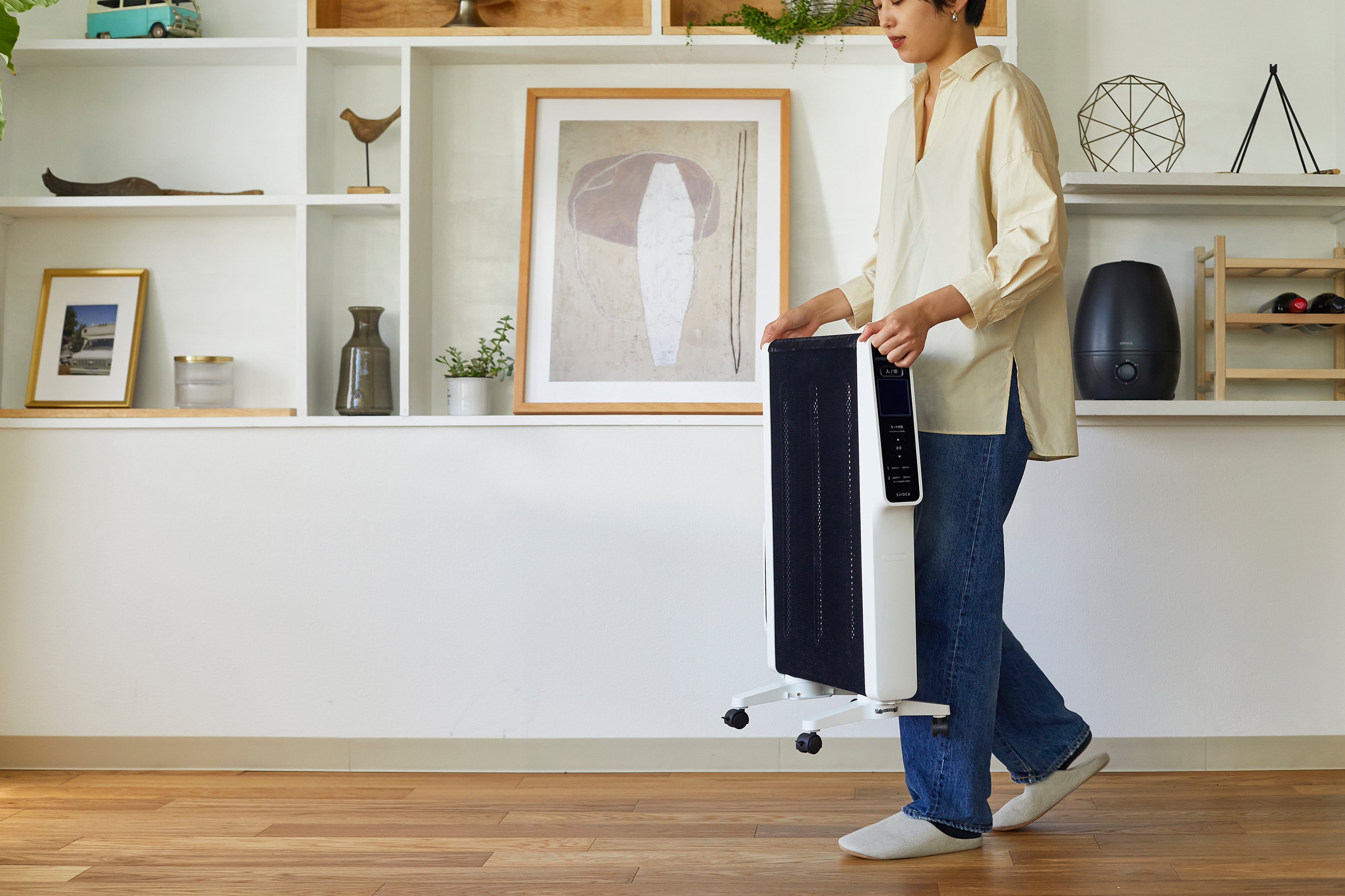 シロカ、「遠赤軽量ヒーター かるポカ」2022年モデルを発売！Wの熱効果