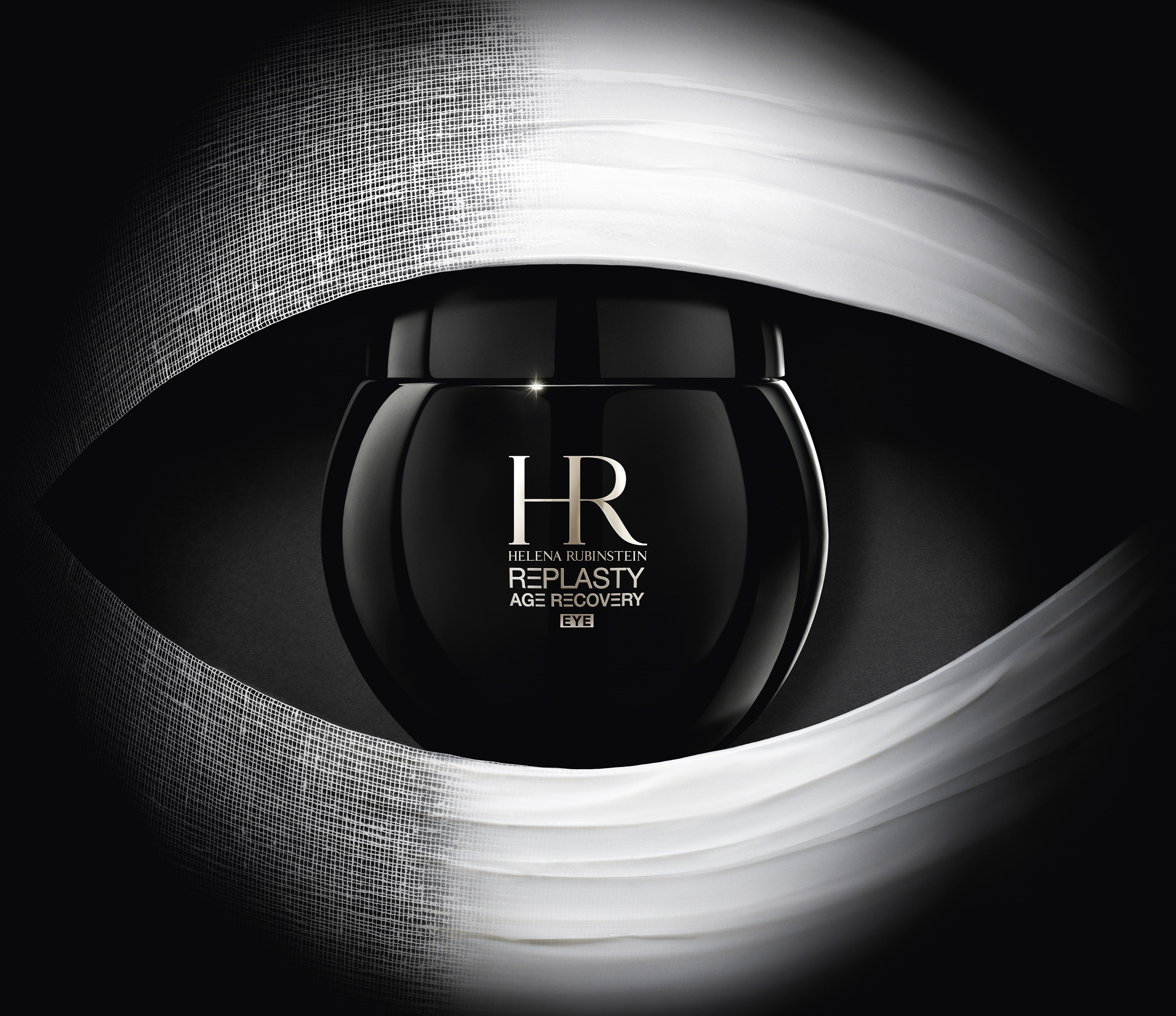 目覚めるようなハリ感、速攻のアイ。「リプラスティ R.C. クリーム